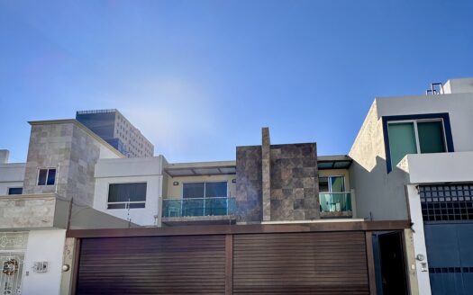 CASA COLIINAS DEL CIMATARIO